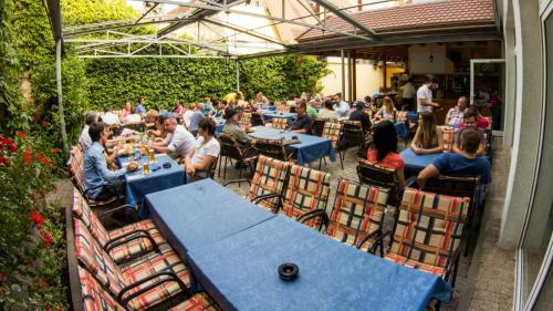 Hotel B�r