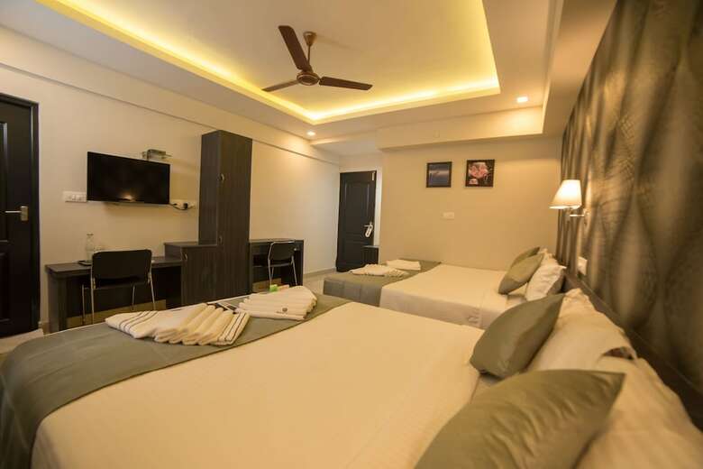 Hotel South Gate Residency