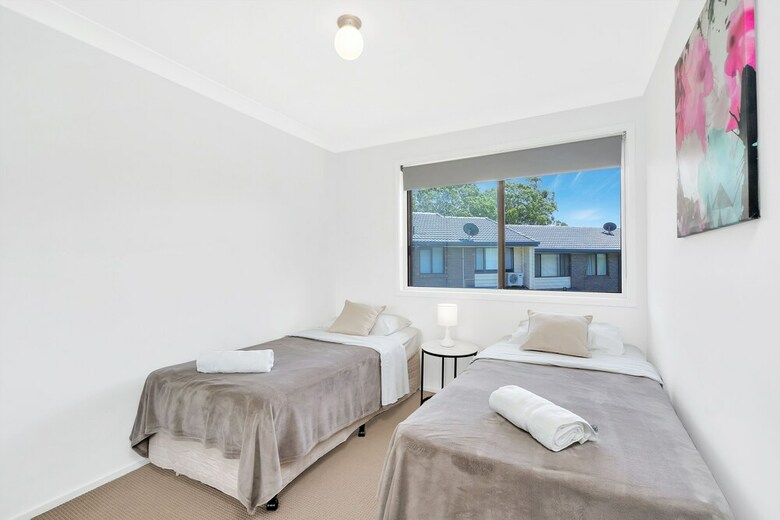 Fountain View Villa - We Accommodate