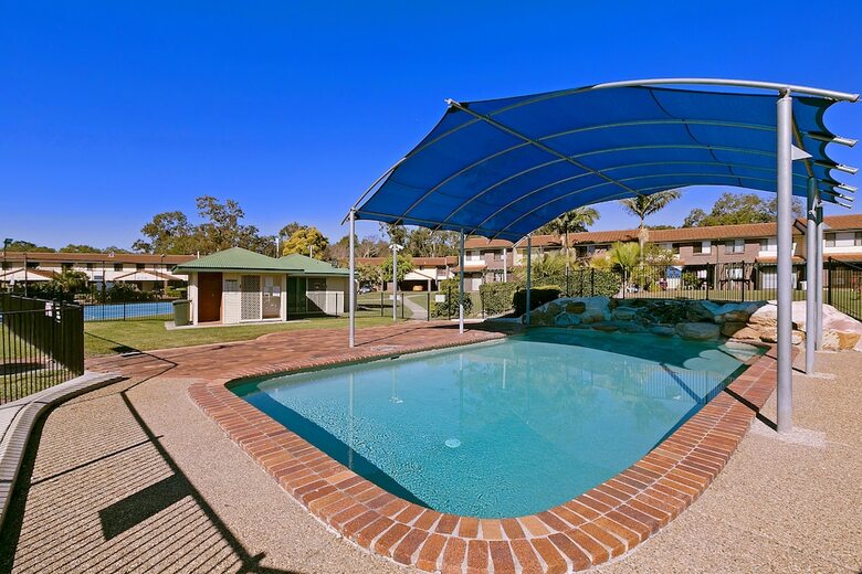 Fountain View Villa - We Accommodate