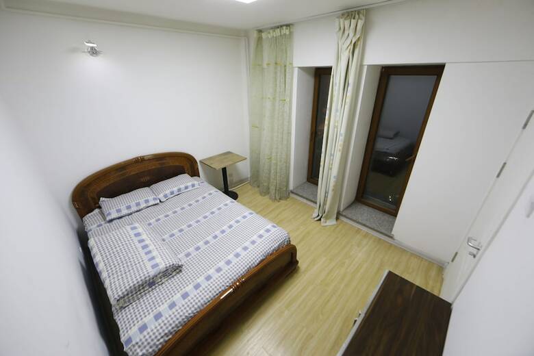 Hostal Okay Hostel