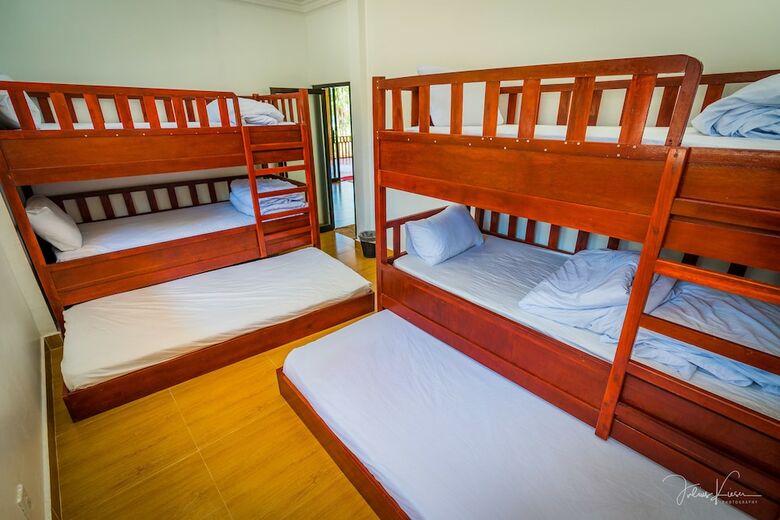 Hotel Sol Beach Resort