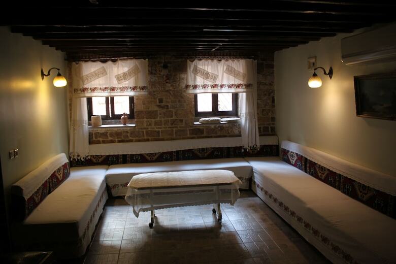 Hotel Zeynep Hanim Konukevi