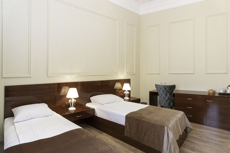 Hotel Meridian