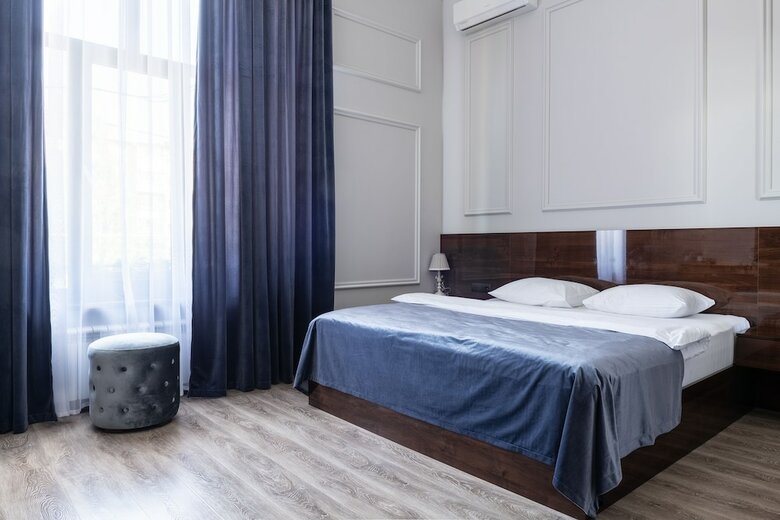 Hotel Meridian
