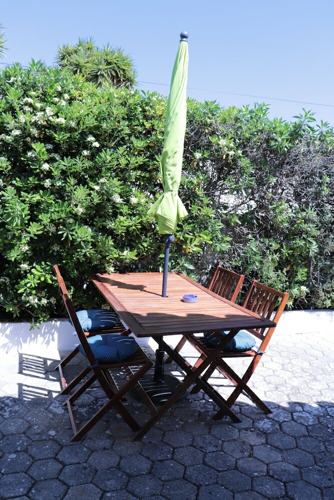 Bed & Breakfast Vila Sta Teresinha Suites