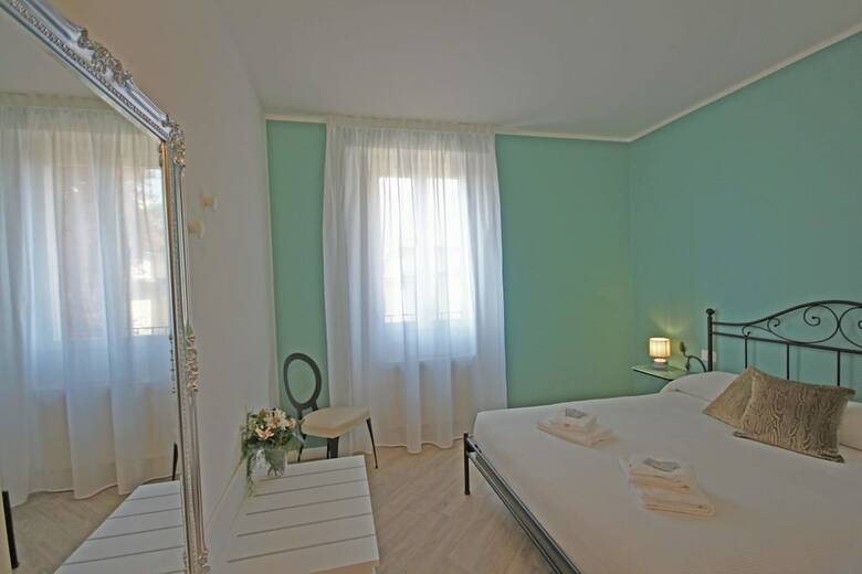 Diamond Apartments