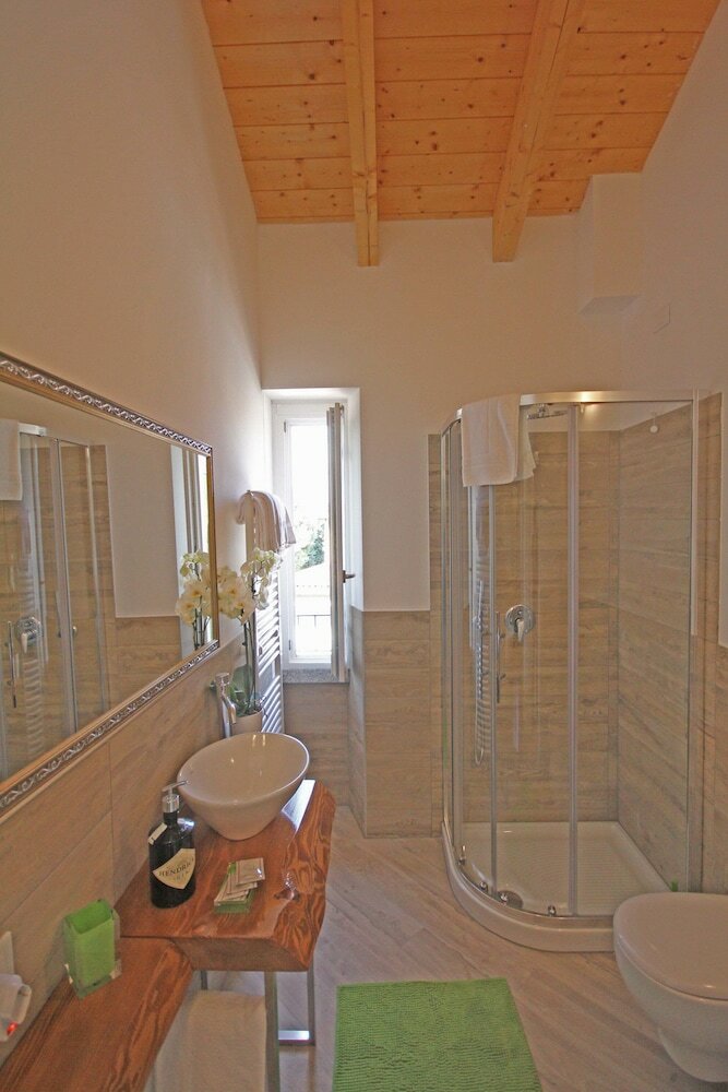 Diamond Apartments