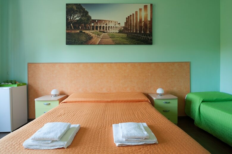 Hotel World Wide Bed - Rome