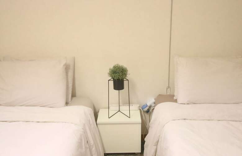 Hotel The Present Guesthouse