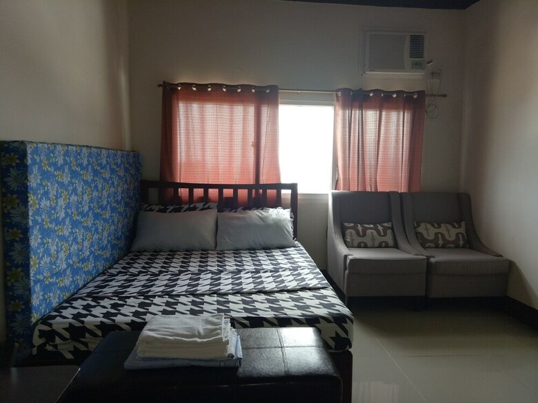 Studio Guestrooms In San Marino Residences