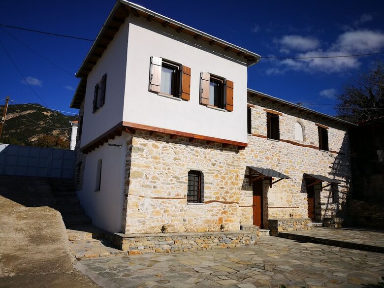 Apartamentos Effrosini Traditional Home