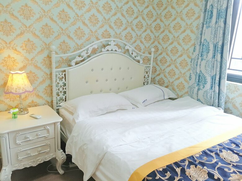 Bai Li Deng Apartment