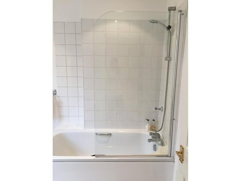 Shepherd Market Apartment