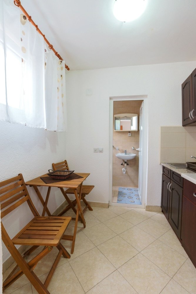 Aparthotel Apartments Lora