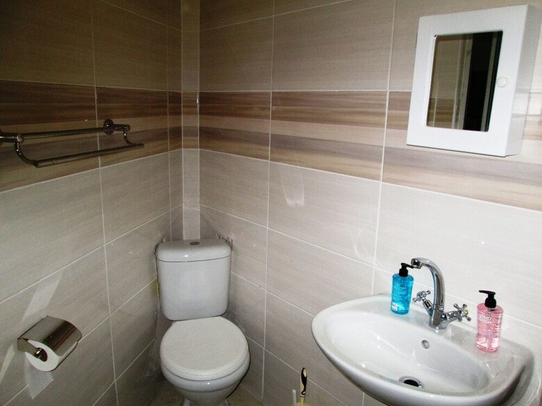 Bed & Breakfast King Base Guesthouse B & B