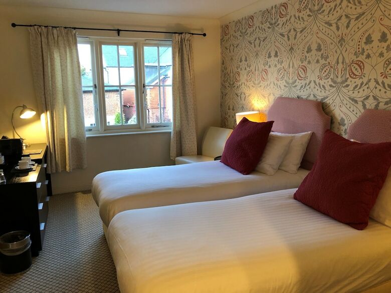 The White Horse Hotel Romsey