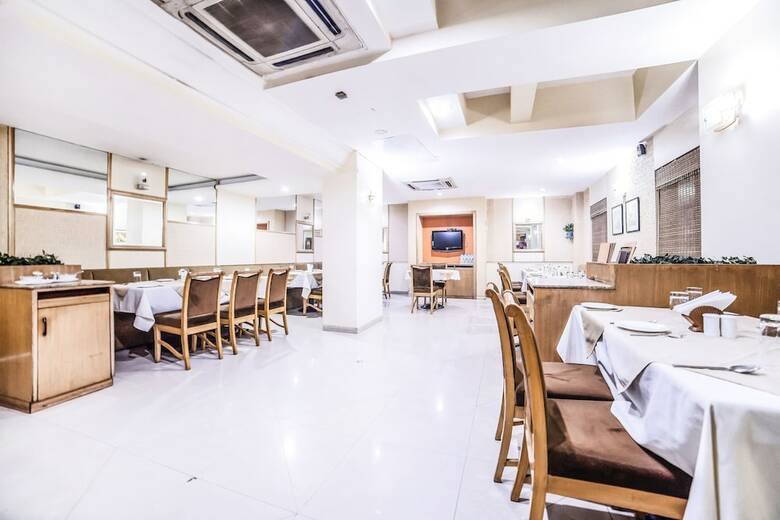 Fabhotel Gandharva Shivajinagar