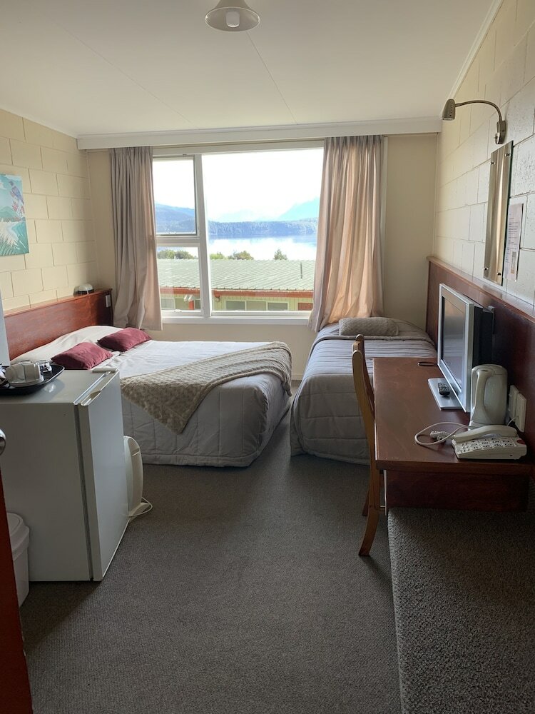 Hotel Manapouri Lakeview Motor Inn