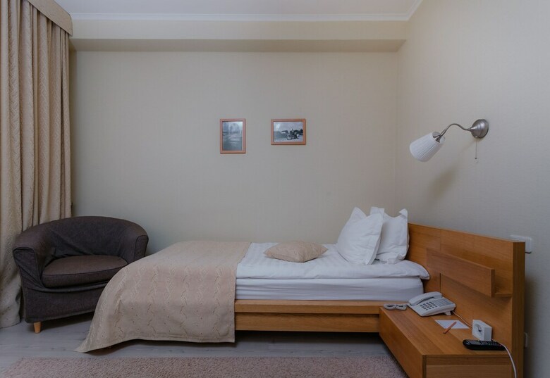 Business Hotel Avrora