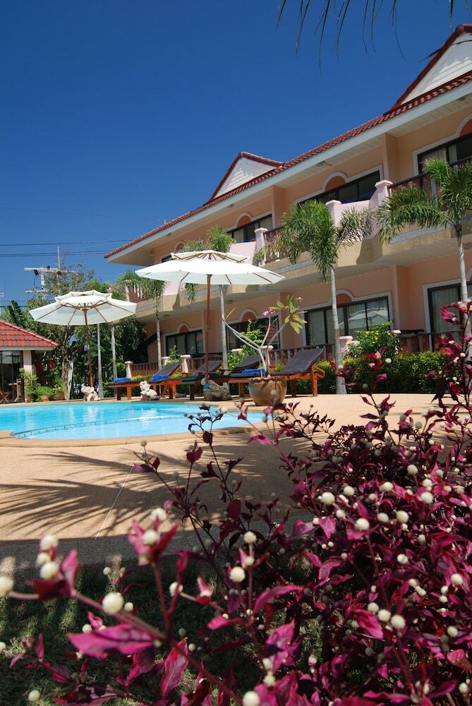 Hotel Lanta Seafront Resort