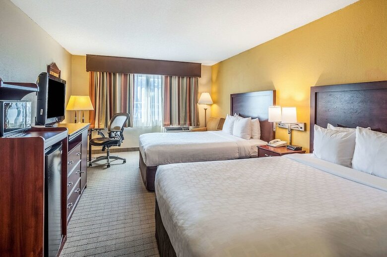 Clarion Hotel Seattle Airport