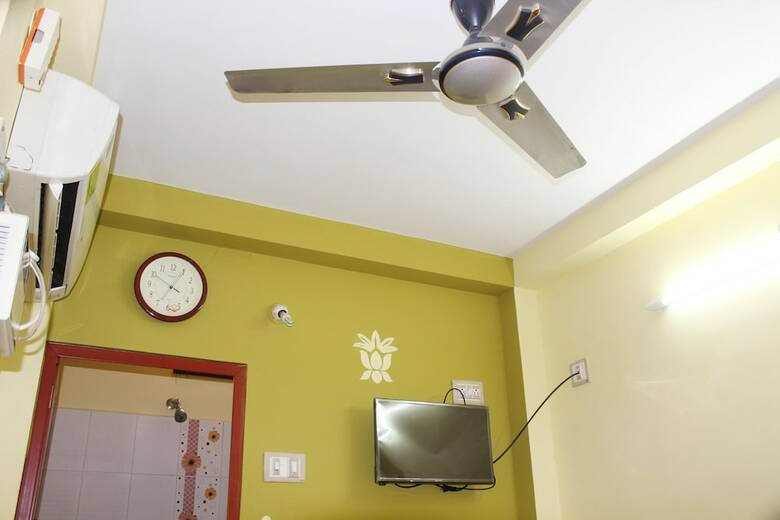 Hotel Sai Murugan Lodge