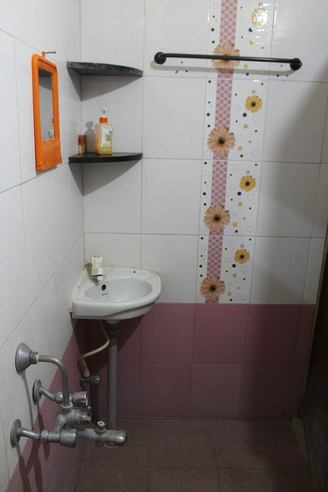 Hotel Sai Murugan Lodge