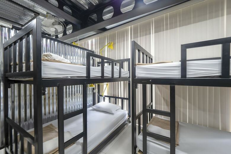 Hostal Guyasuka Ratchada - Hostel