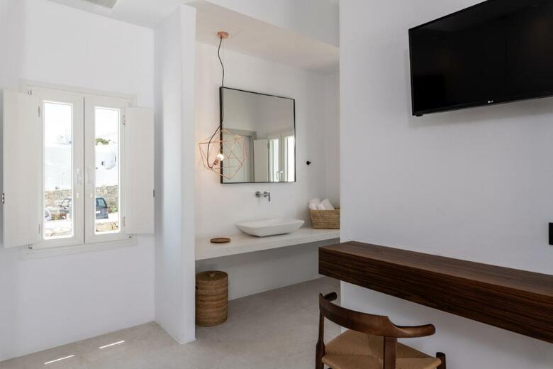 Hotel Mykonos Drops