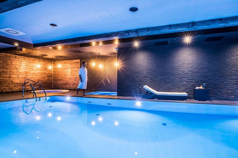 Hotel Rezydencja Guba?owka
