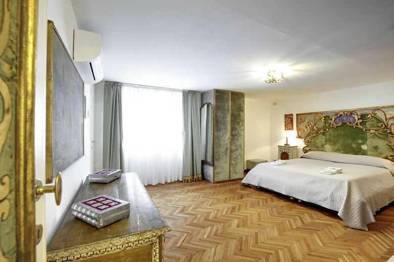 Romantic Venetian Apartment