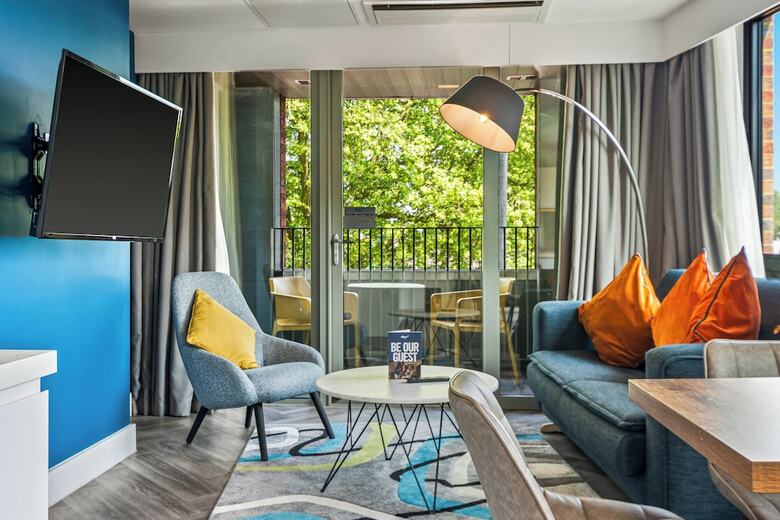 Aparthotel Roomzzz London Stratford