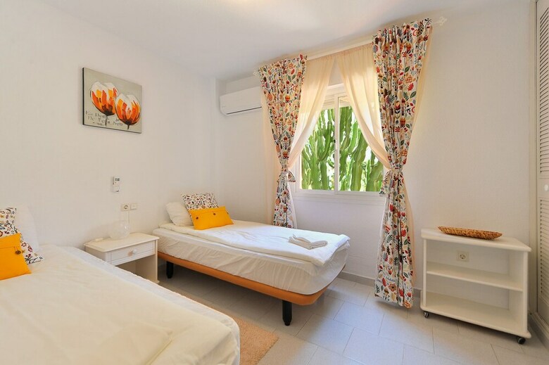Apartment Elena Calahonda Canovas