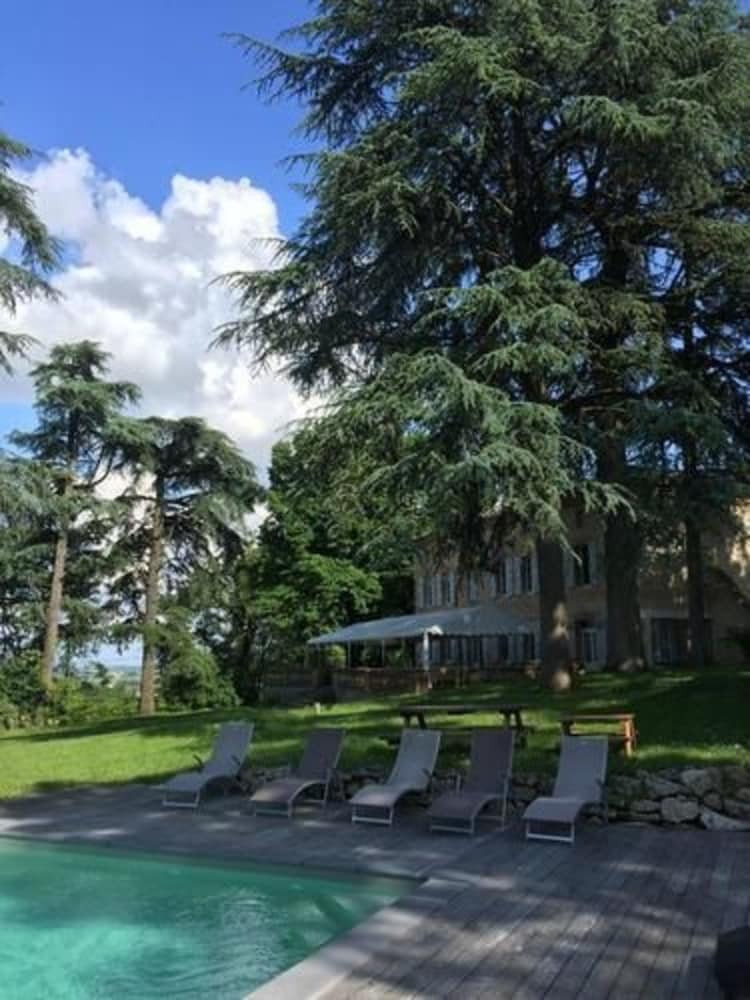 Hotel Gite Le Jardin Des Cedres