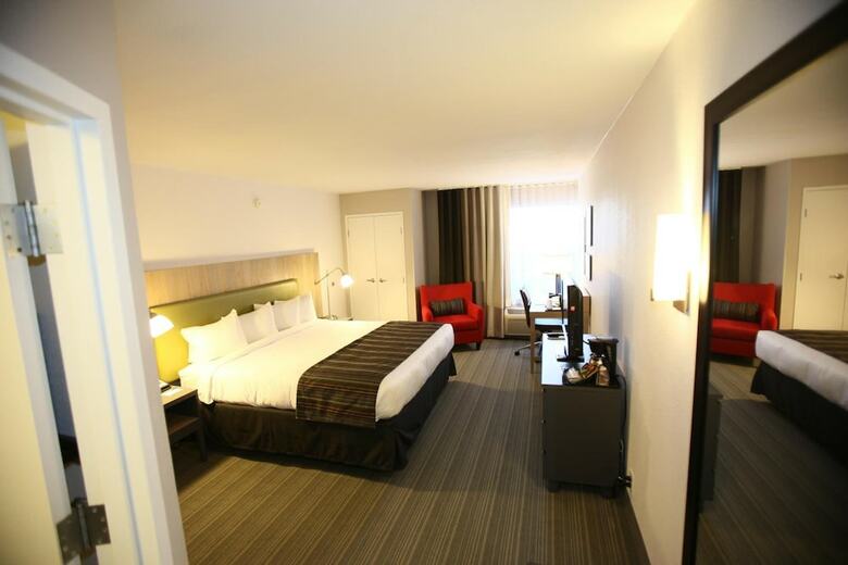 Hotel Greentree Inn & Suites
