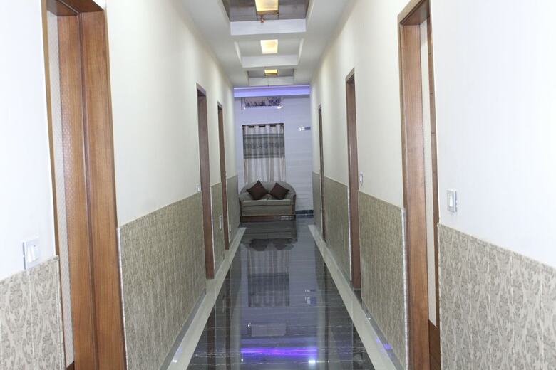 Hotel Gst Grand Plaza