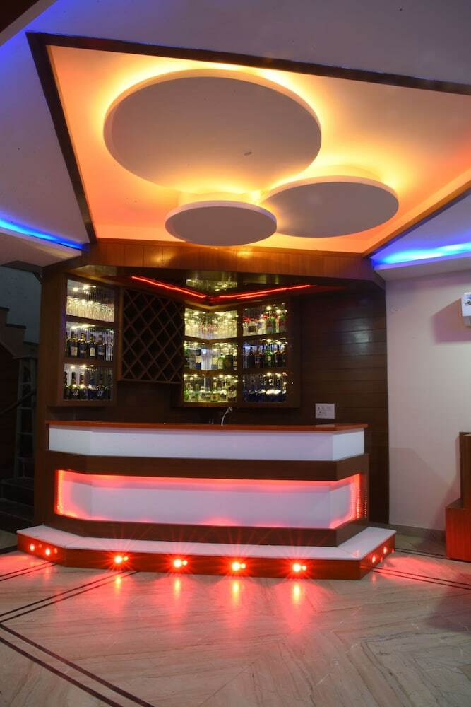 Hotel Gst Grand Plaza