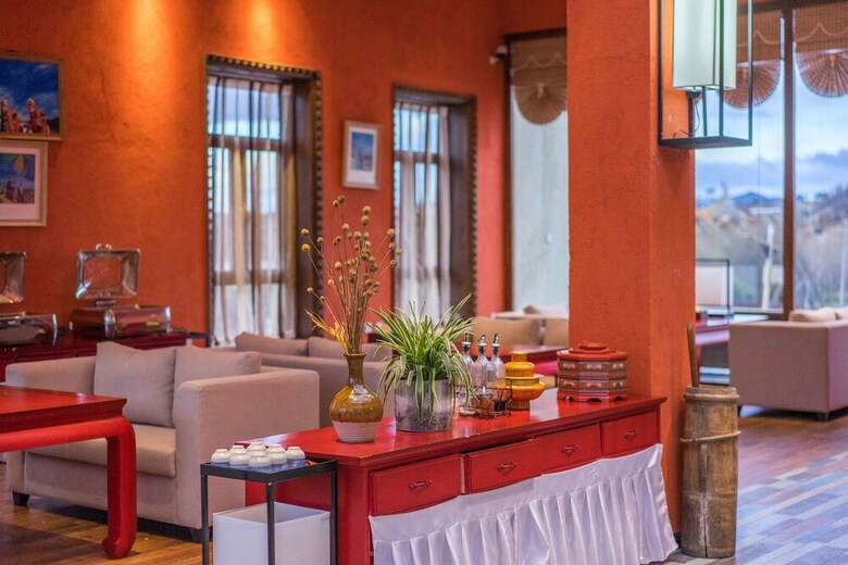 Hotel Buddhahood & Lotus Villa