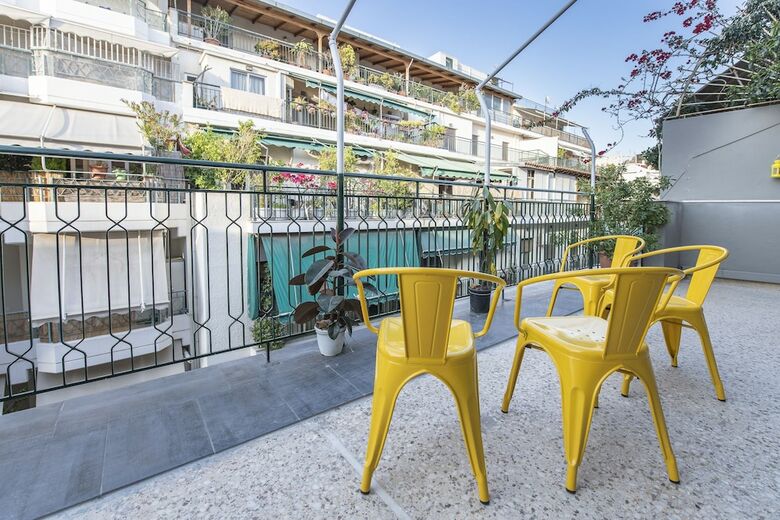 Apartamentos Petralona Cosy Penthouse