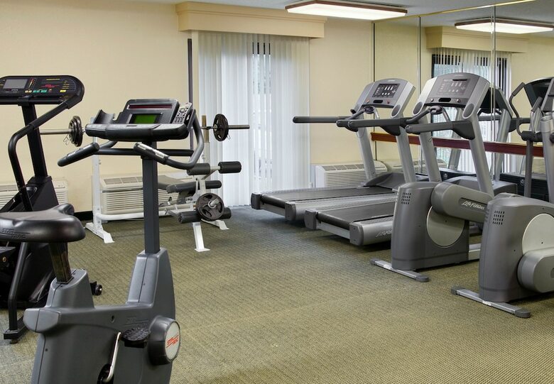Hotel Courtyard By Marriott Hampton