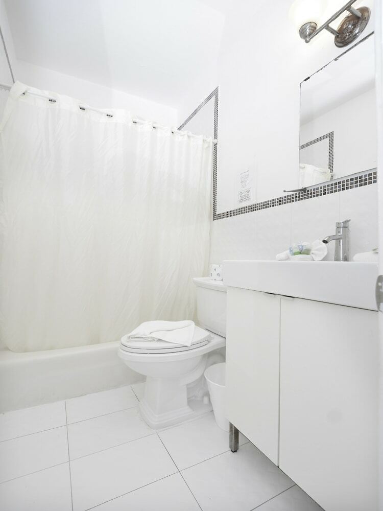 Hallandale Beach Apartments