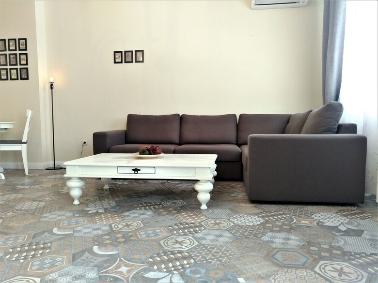 Baratero City Corner Apartment