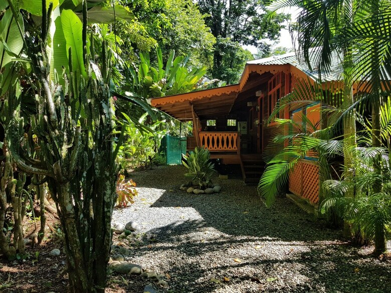 El Jardin De Playa Negra