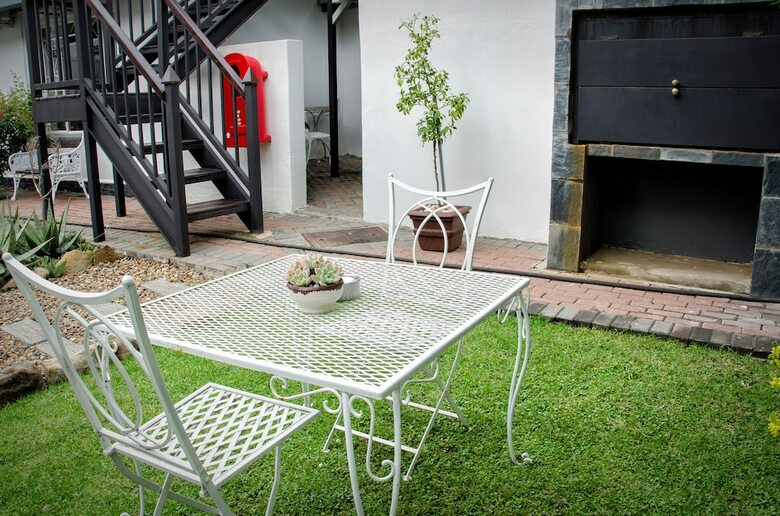 Hotel Cornerstone B&B