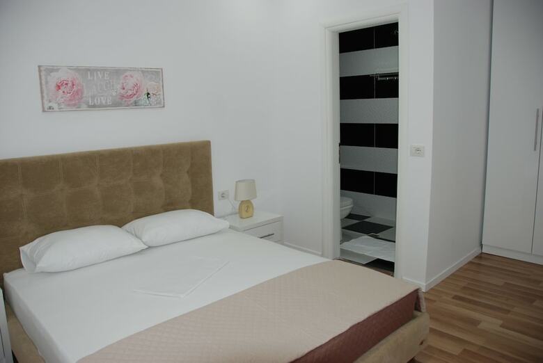 Hotel Vila Tare