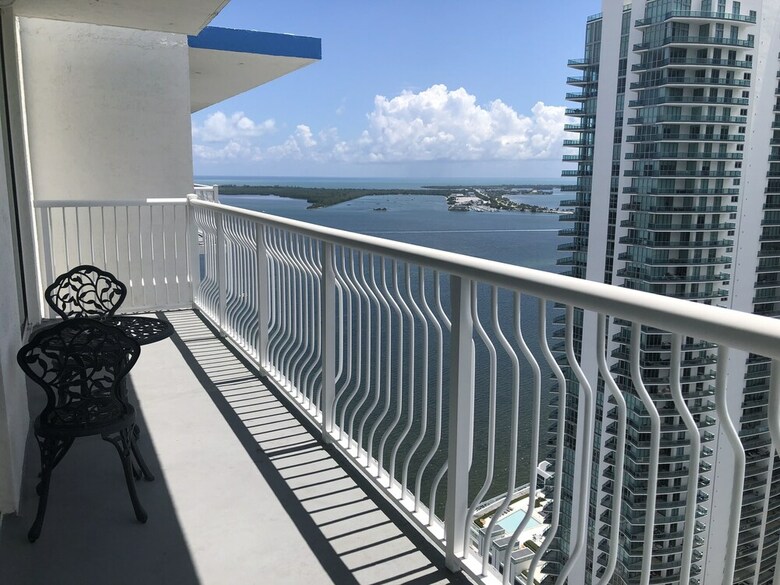Amazing Apartment In Brickell