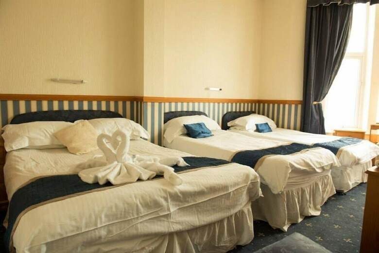 Canasta Hotel