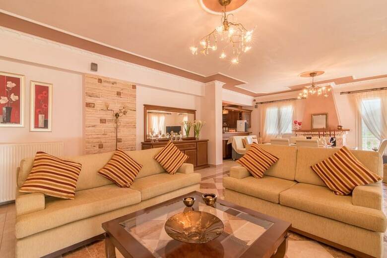 Villa Fontana Holiday Home