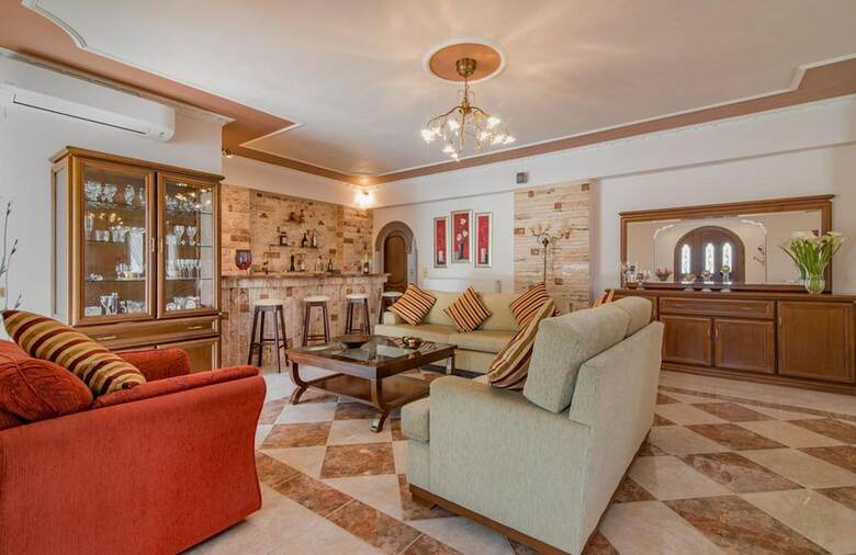 Villa Fontana Holiday Home